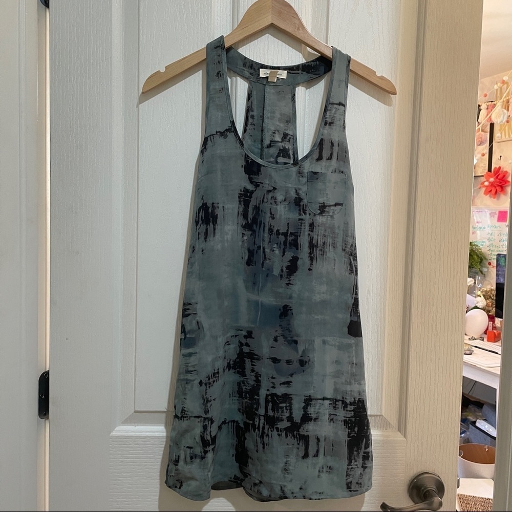 Uo Silence + Noise Tunic Tank Top Green Black Abstract Size XS Summer blouse